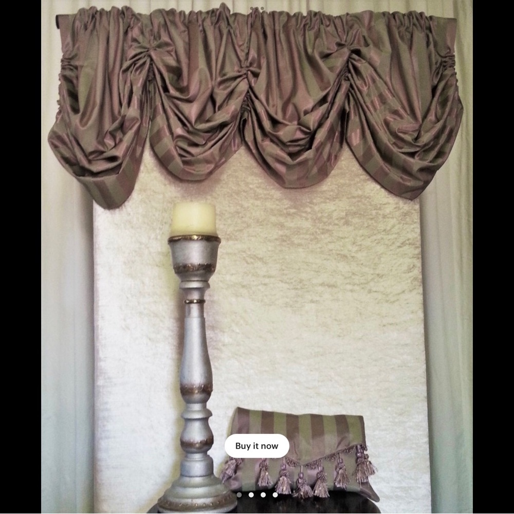 BalloonValance stationary , in green and rose New. Custom made